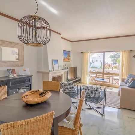 شقة #007 Bright Apartment Comfortable Stay